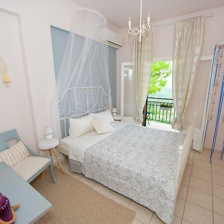Aurora Apartment Corfu Pelekas Ngoại thất bức ảnh